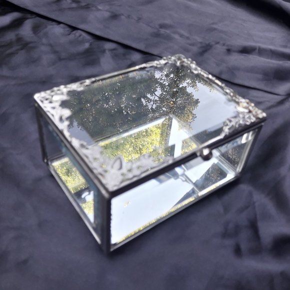 Glass Display Box Silver Metal Trim Beveled - Picture 6 of 7